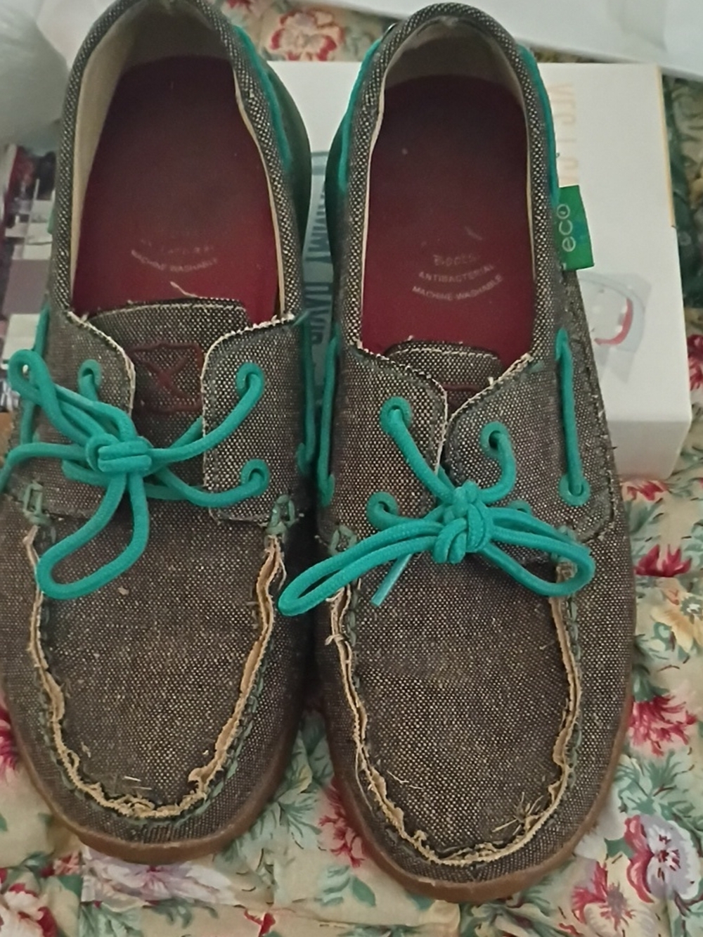 Casual Canvas Boat Shoes with Teal Laces